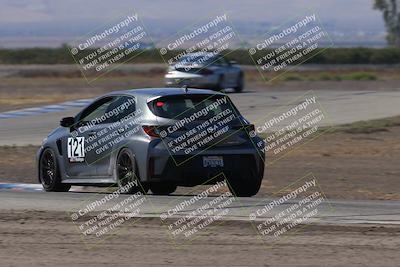 media/Oct-04-2025-OnGrid (Sat) [[44bd565ffa]]/Pink Group/Grapevine/